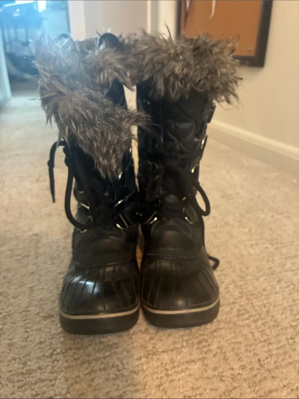Sorel Black Lace-Up Winter Boots with Faux-Fur Cuff